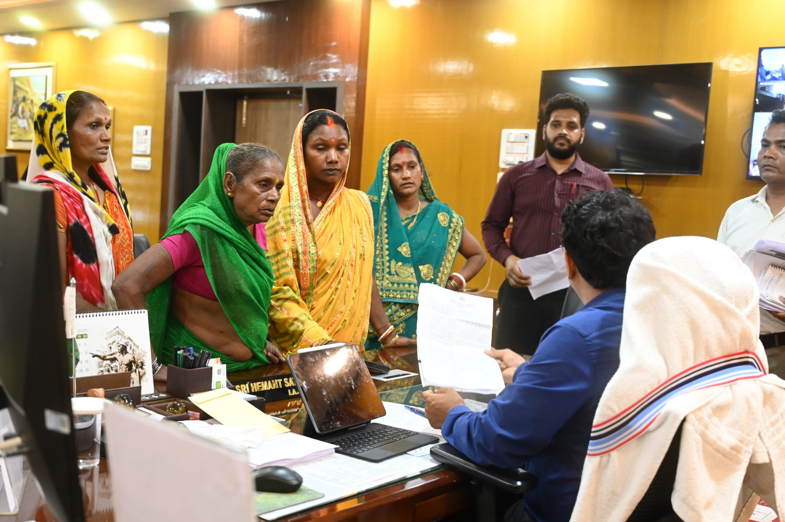 ​​Sahibganj Deputy Commissioner heard the problems of the common people