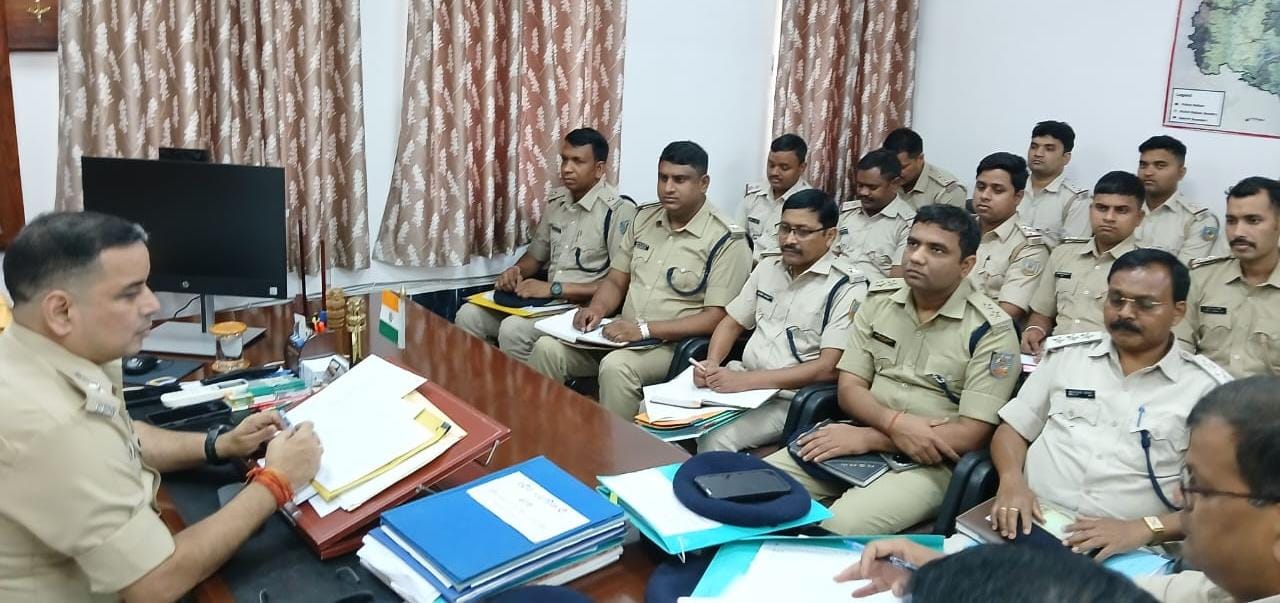 SP strict about crime control, held monthly review meeting with station in-charges