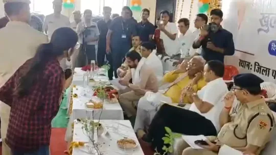 I am from a village, I don't know English; on hearing this from the Rajasthan minister, the student said, but you are the education minister