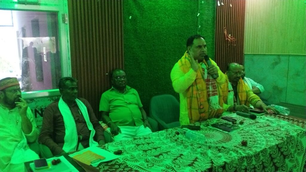 Sahibganj: BJP leaders visit Bhognadih to prepare for Hul Diwas, workers' meeting held in Barhet