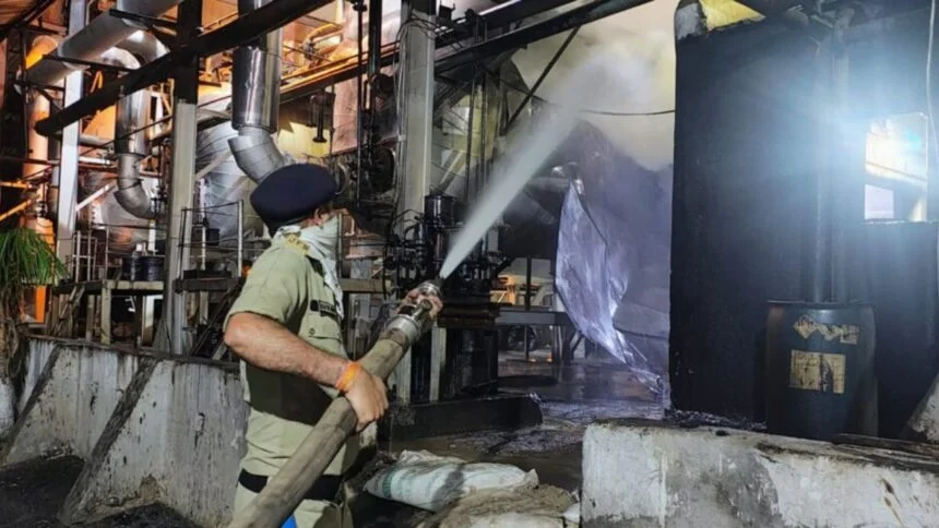 Jamshedpur chemical factory blast: Black smoke spread up to 1 km due to poisonous gas, people in panic
