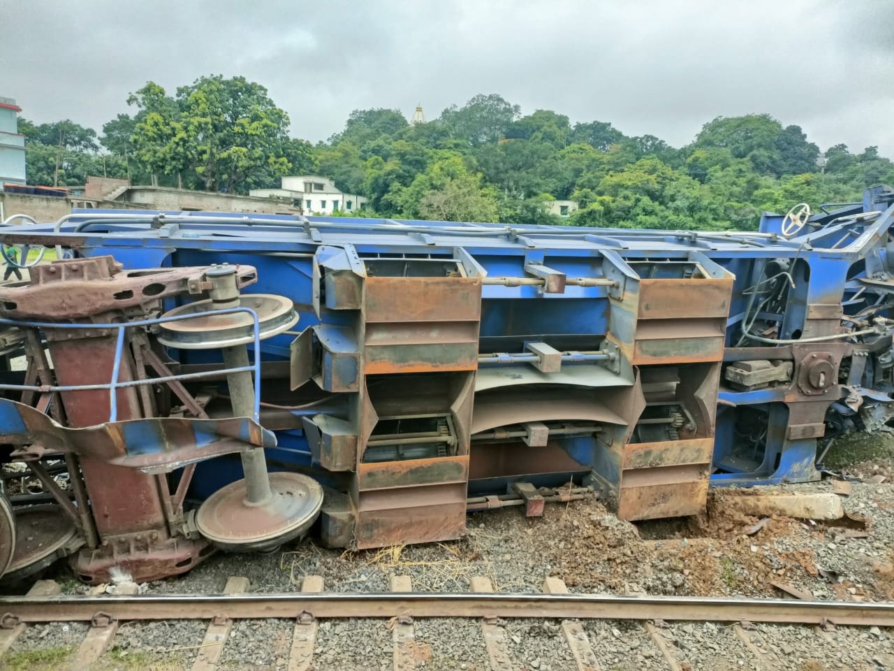 The horrific railway accident exposed the rack loading point: Safety rules are being openly flouted in Barharwa