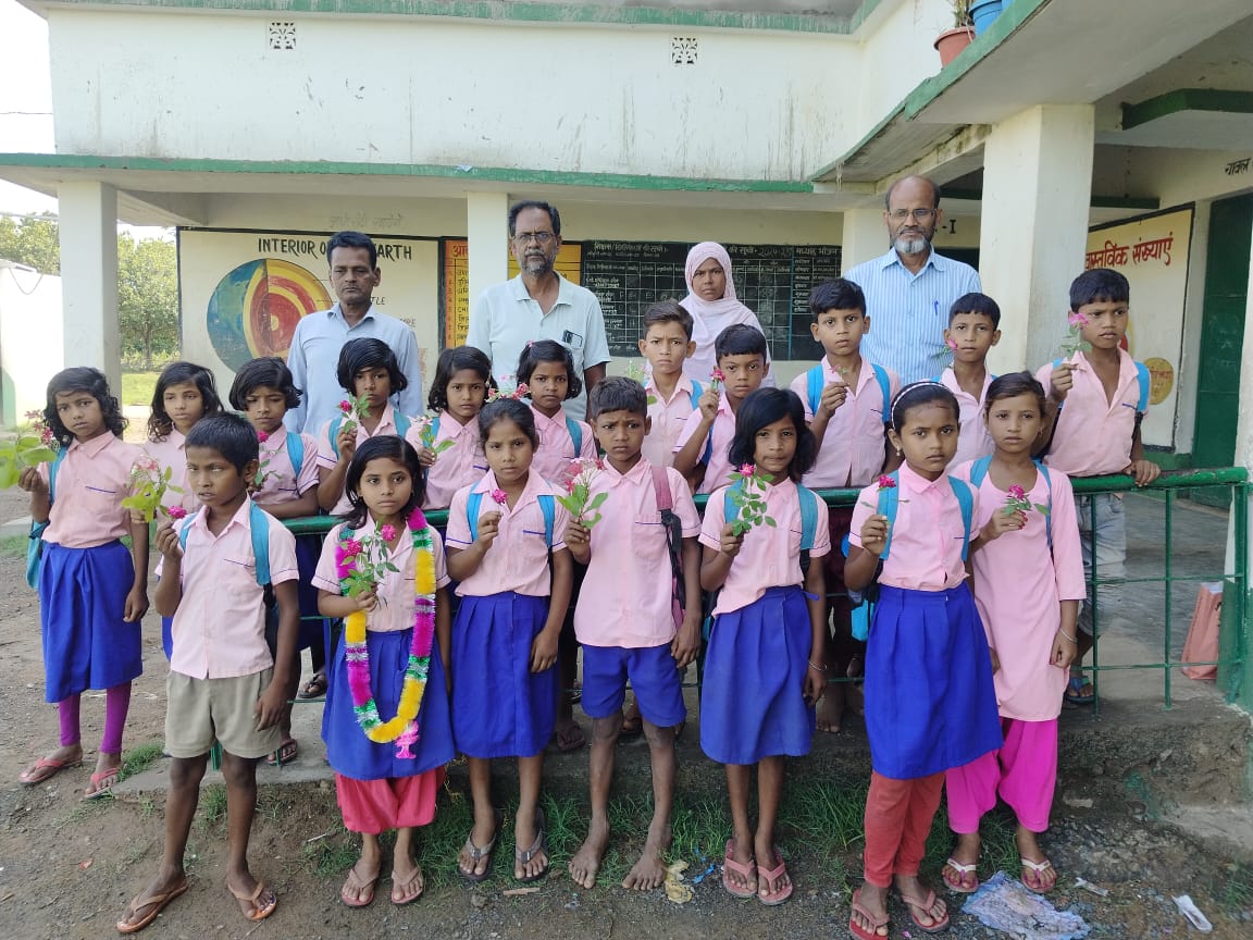 Children are gaining confidence through "Project Parakh 2.0" and "Bolega Pakur" and their learning ability is improving significantly