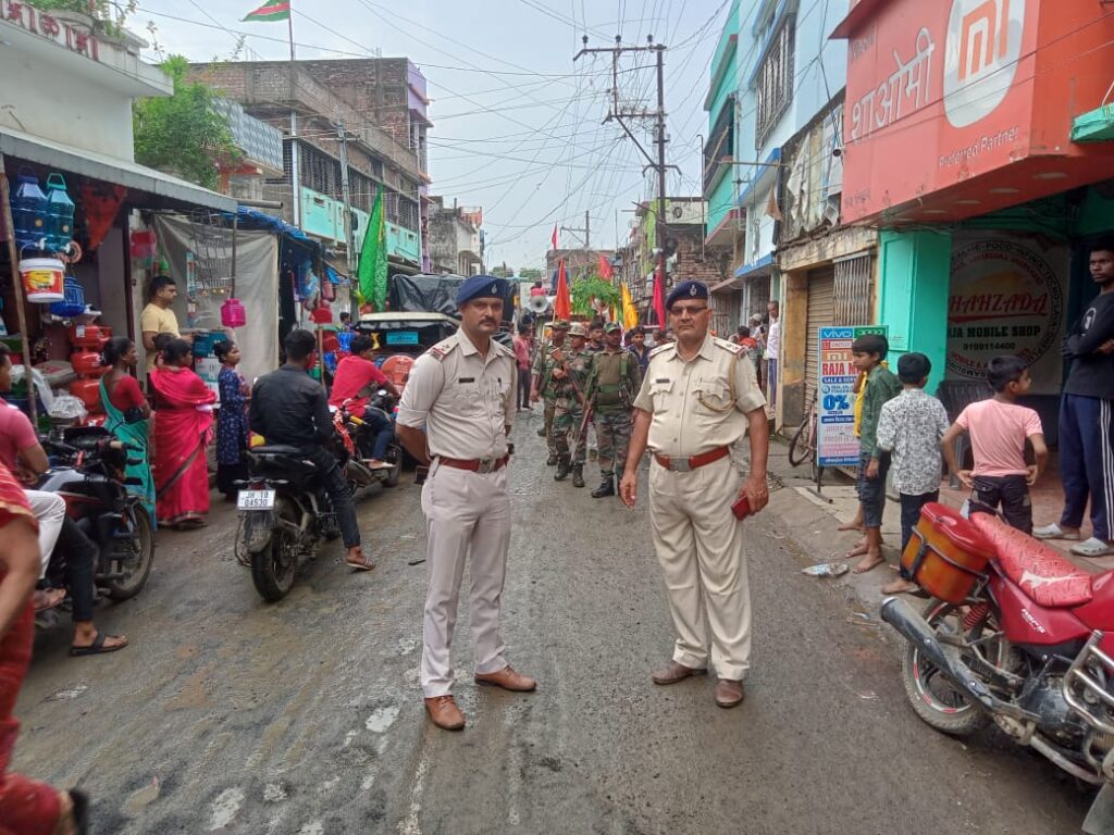 Lord Jagannath's reverse chariot procession took place for the first time in Tinpahar, huge crowd of devotees gathered