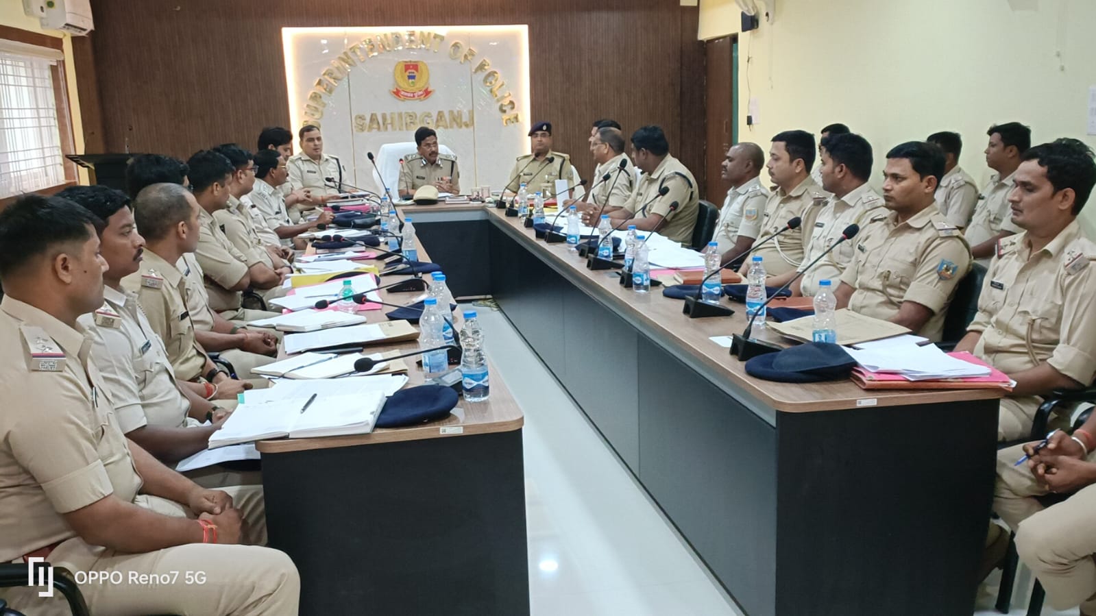 IG Shailendra Kumar Sinha reached Sahibganj, held a review meeting with police officers