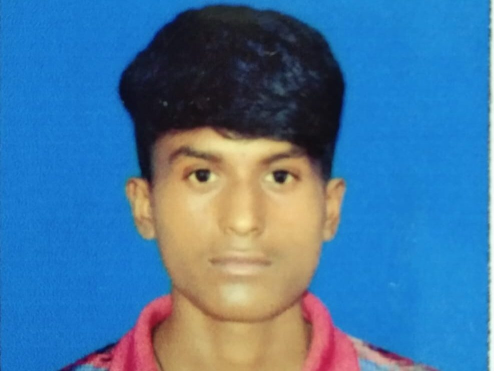 Sahibganj: Borio's Hemant Hansda selected in Jharkhand team for Sub Junior National Football, left for Amritsar