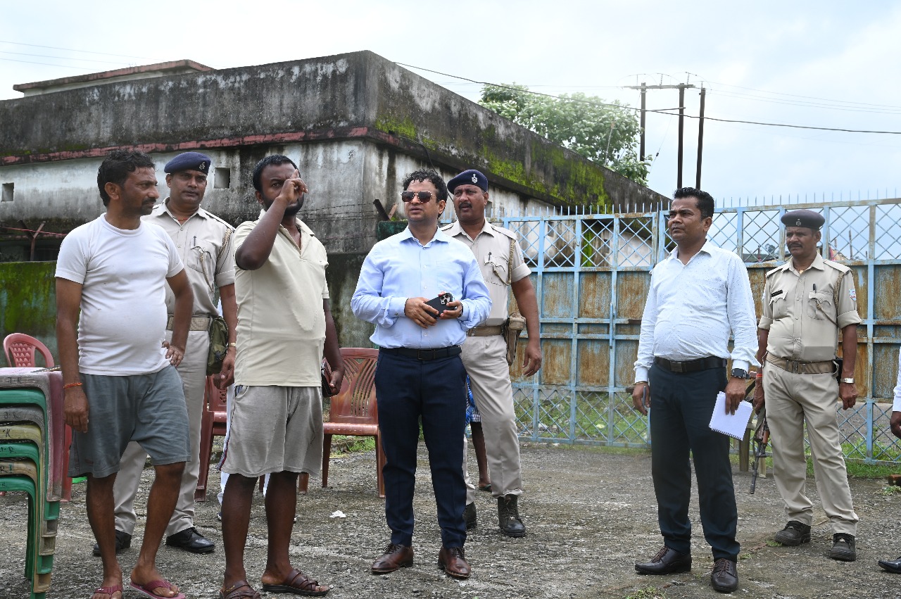 Pathna: Deputy Commissioner inspected Modikola power substation, took stock of the power supply system