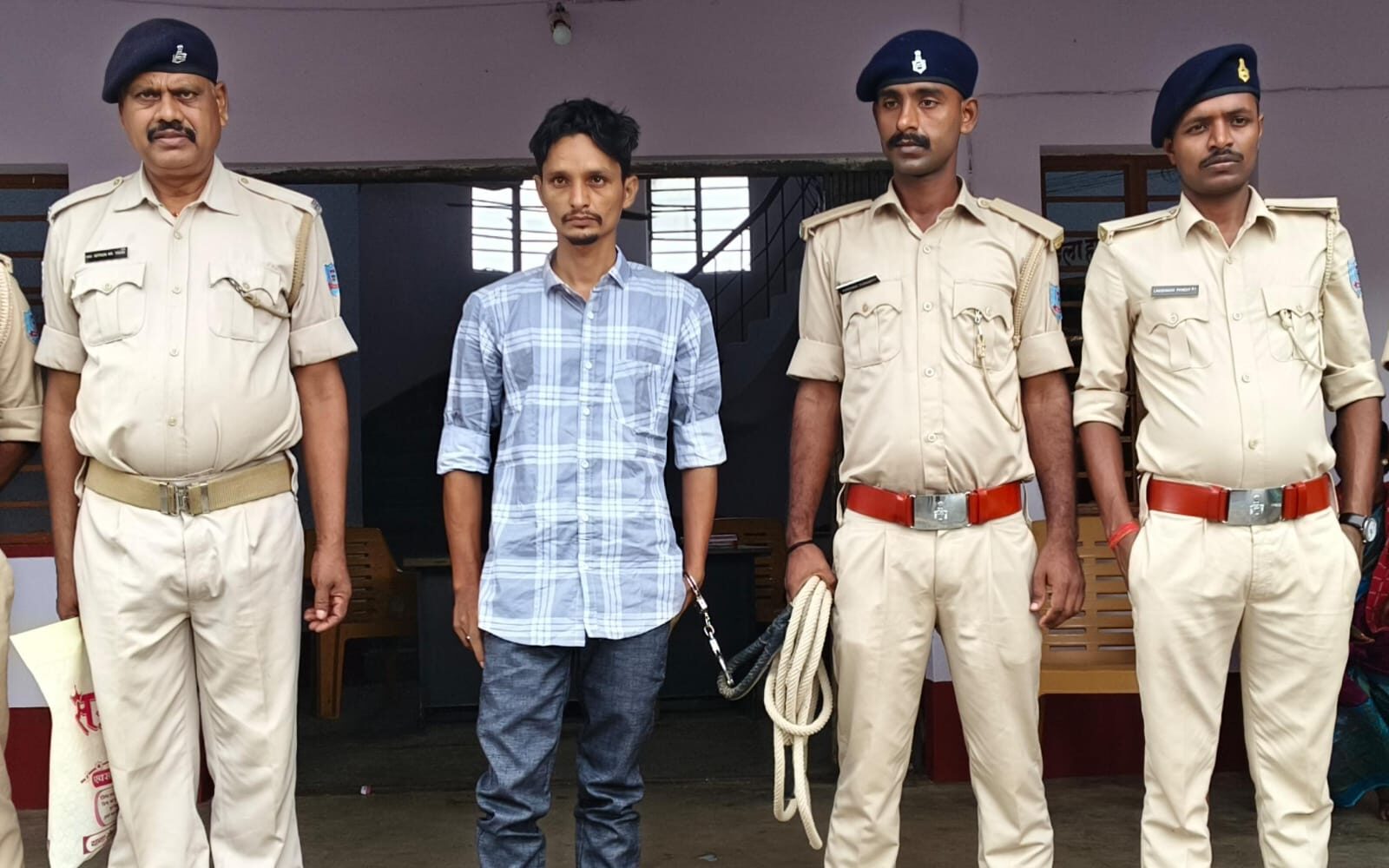 Barharwa police arrested a youth with 103 bottles of banned cough syrup