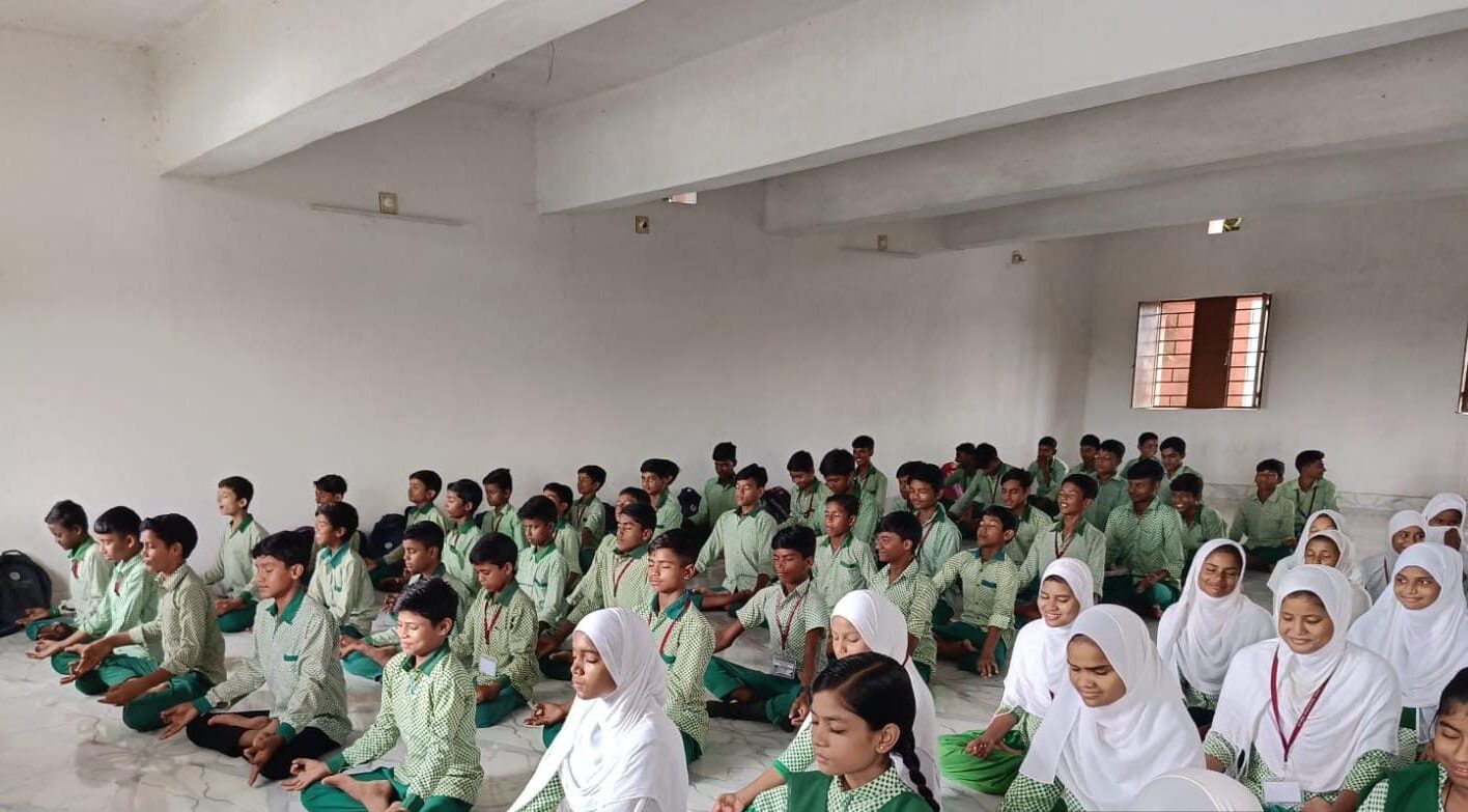 Yoga training campaign conducted in 32 schools of Pakur, a unique initiative of AYUSH department