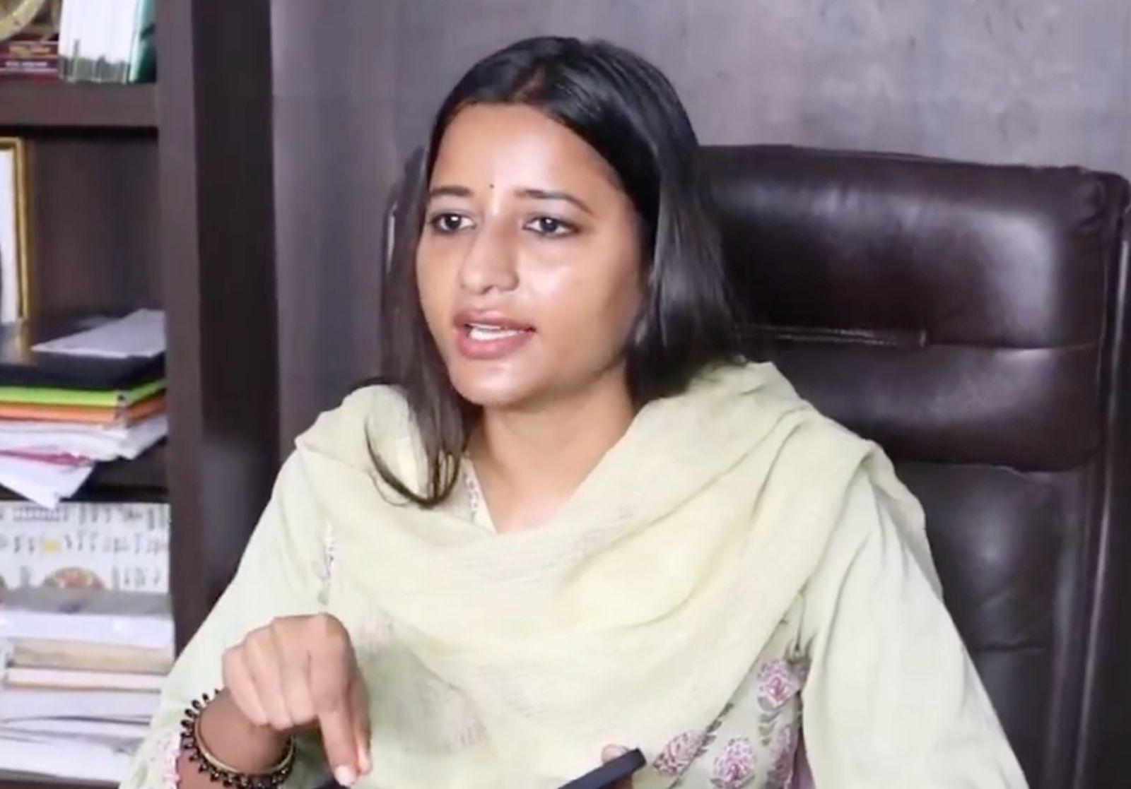 Hazaribagh: Amba Prasad may be encountered! Sensational statement by former Congress MLA, makes serious allegations against the police