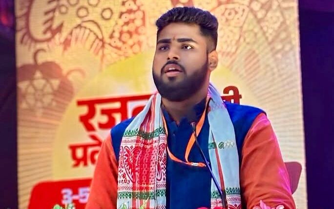 Sahibganj: Student leader Inderjit's warning, stop snatching the rights of students, give scholarships or else a volcano will erupt on the streets of Jharkhand