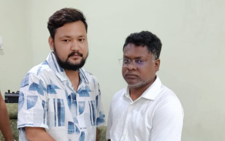 Jamshedpur: Late Ramdas Soren paid tribute, Tabish Faizi met his family