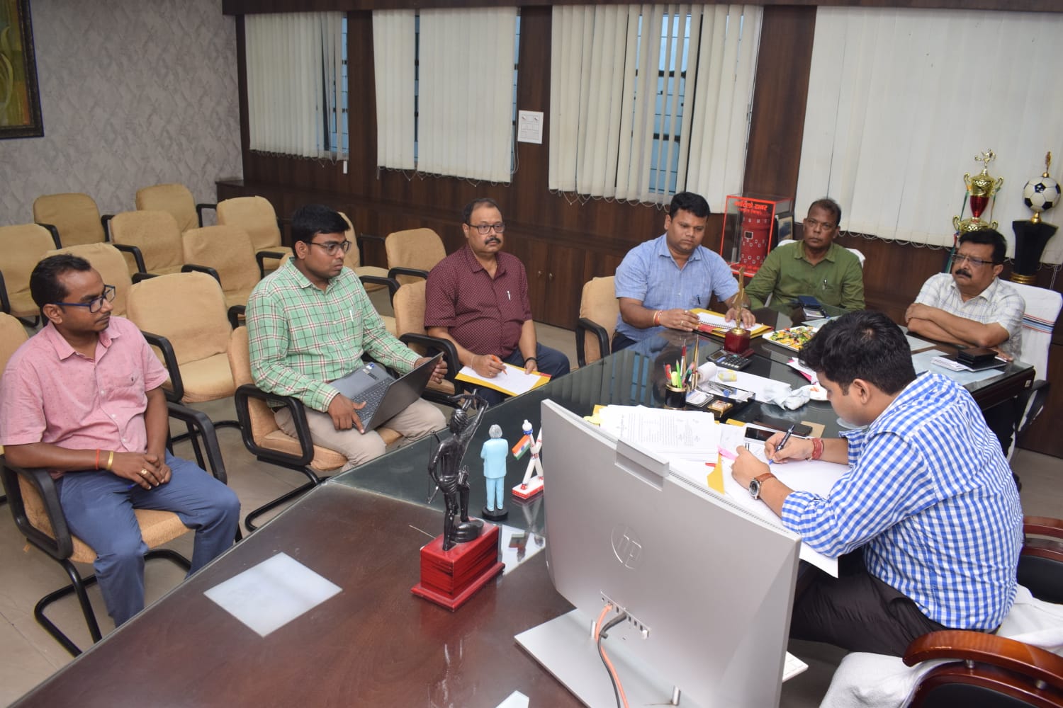 Pakur: District level committee meeting regarding e-auction of category-2 sand ghats