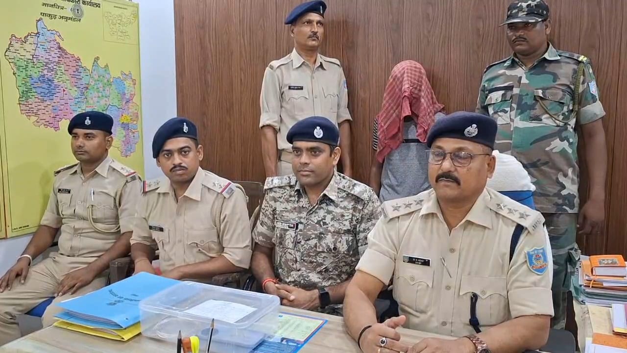 Littipara: Police revealed the theft in the jewellery shop, the artisan turned out to be the thief