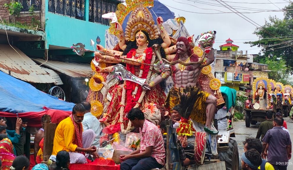 Tinpahar: People bid farewell to Maa Durga with moist eyes