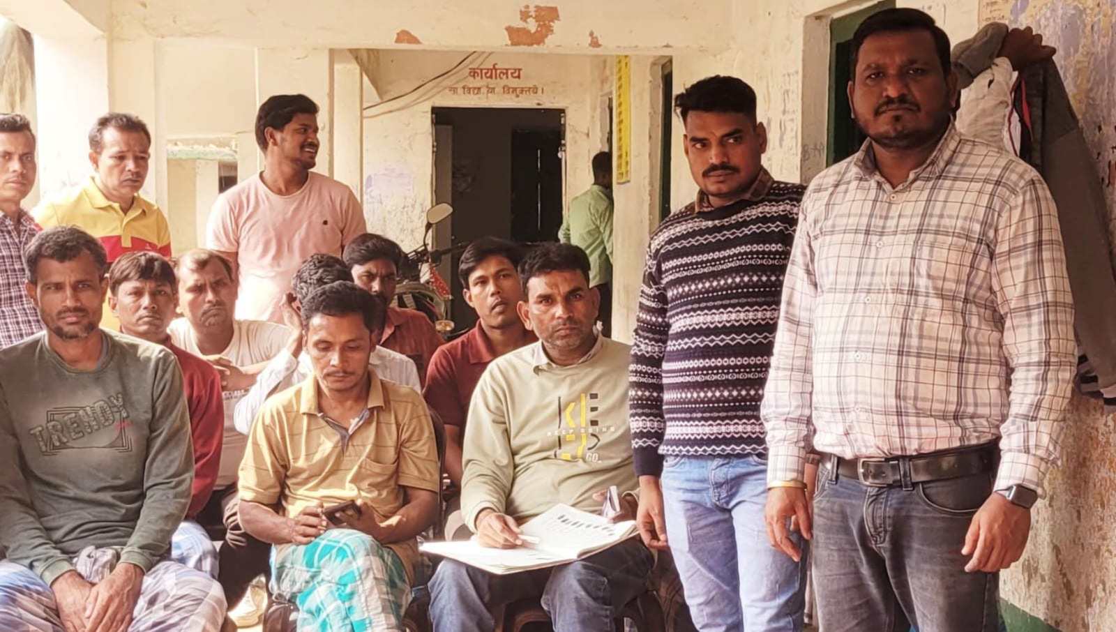 Sahibganj: A special PTM was organized at UMS East Jamnagar, where discussions were held with parents regarding their children's education and future.