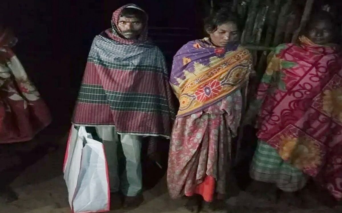 The father returned home carrying the body of his four-month-old infant in a Rs. 20 bag; neither an ambulance nor a hearse was available at the Chaibasa Sadar Hospital.