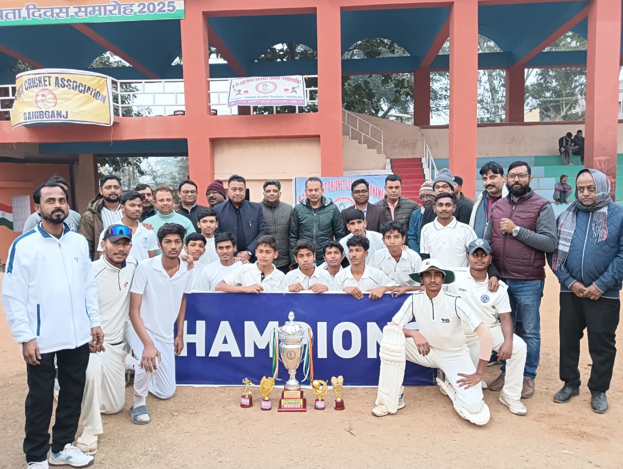 Sahibganj: Under-16 District Cricket League: St. Xavier's School B becomes champion, defeats Navodaya by 9 wickets.
