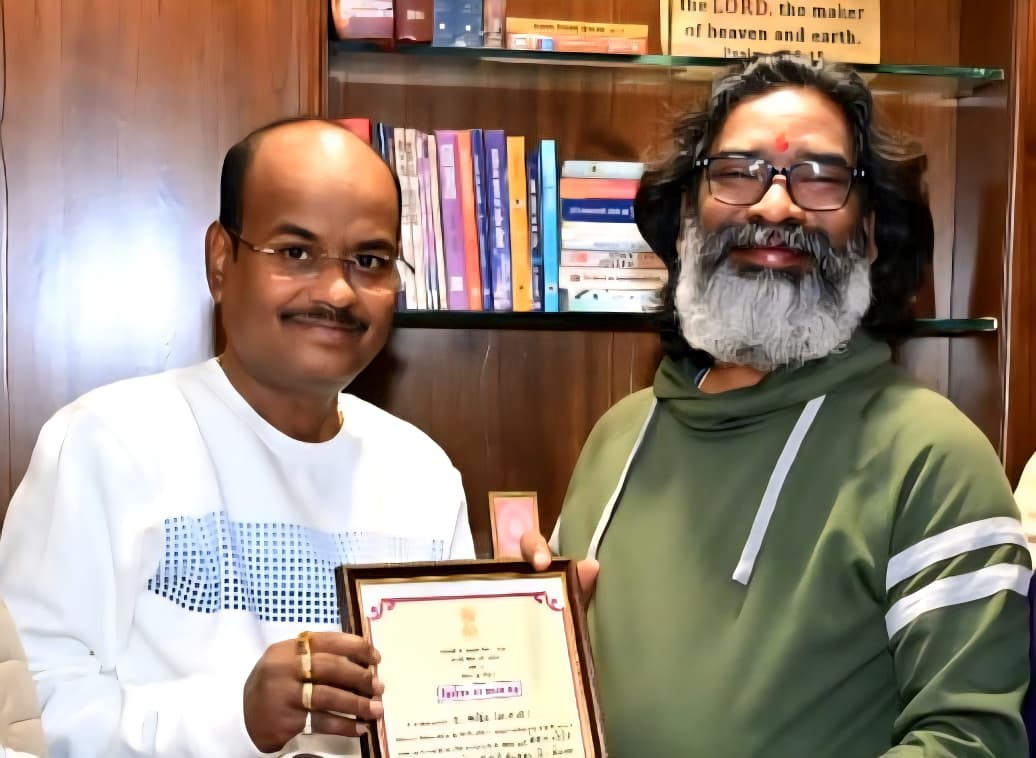 Sahibganj: Not a rail blockade, but a revenue blockade movement; JMM leader Pankaj Mishra's Chanakya-like strategy is being praised.