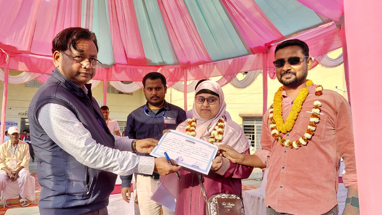 Sahibganj Municipal Election: वार्ड 9 में रिफत प्रवीण की शानदार जीत, 75 मतों से सरफराज आलम को दी शिकस्त