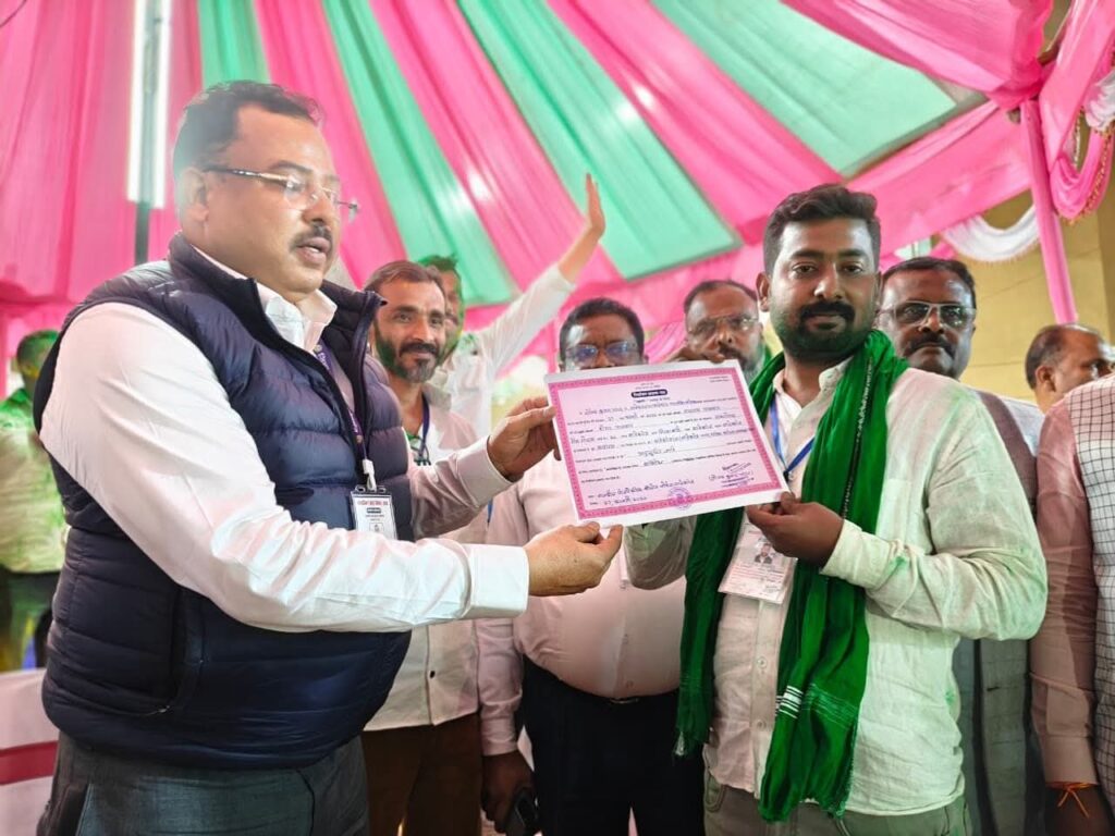 Sahibganj Municipal Election: Santhal Chanakya's move, Pankaj Mishra hoisted the flag of JMM in the BJP stronghold