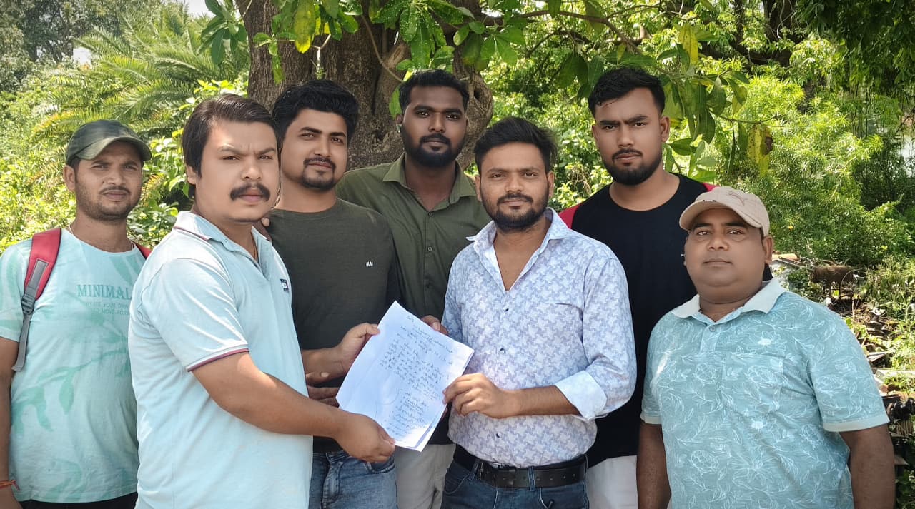 Energy Mitras Halt Work Due to Non-Payment of Salaries for Four Months; Power Billing System in Sahibganj Faces Imminent Collapse