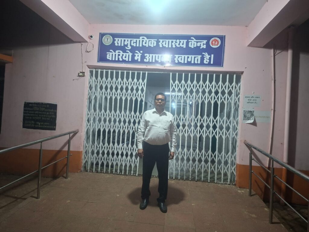 Sahibganj: Uproar Ensues as Civil Surgeon Conducts Late-Night Raids; Staff Found Absent from Duty at Several Health Centers
