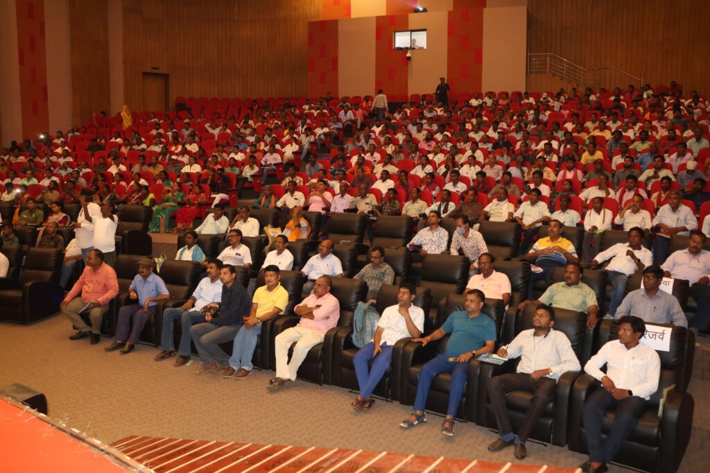 Kharif Workshop Held in Dumka; Farmers Connected with Modern Farming Techniques and Government Schemes