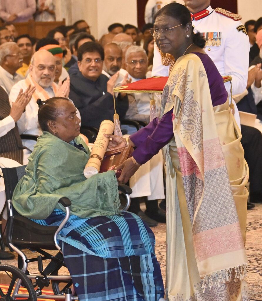CM Hemant Soren gets emotional over the Padma Bhushan honour; says, "For us, Baba Shibu Soren will always remain a Bharat Ratna."