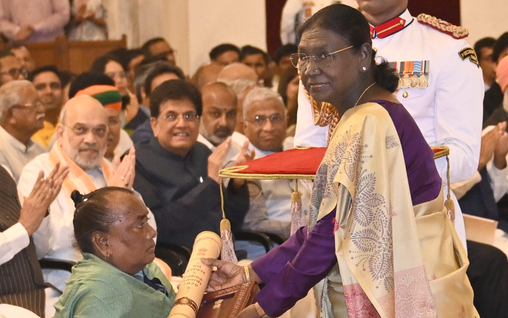 'Dishom Guru' Shibu Soren, the legendary leader of the Jharkhand movement, was posthumously awarded the Padma Bhushan; his wife, Rupi Soren, received the honour.