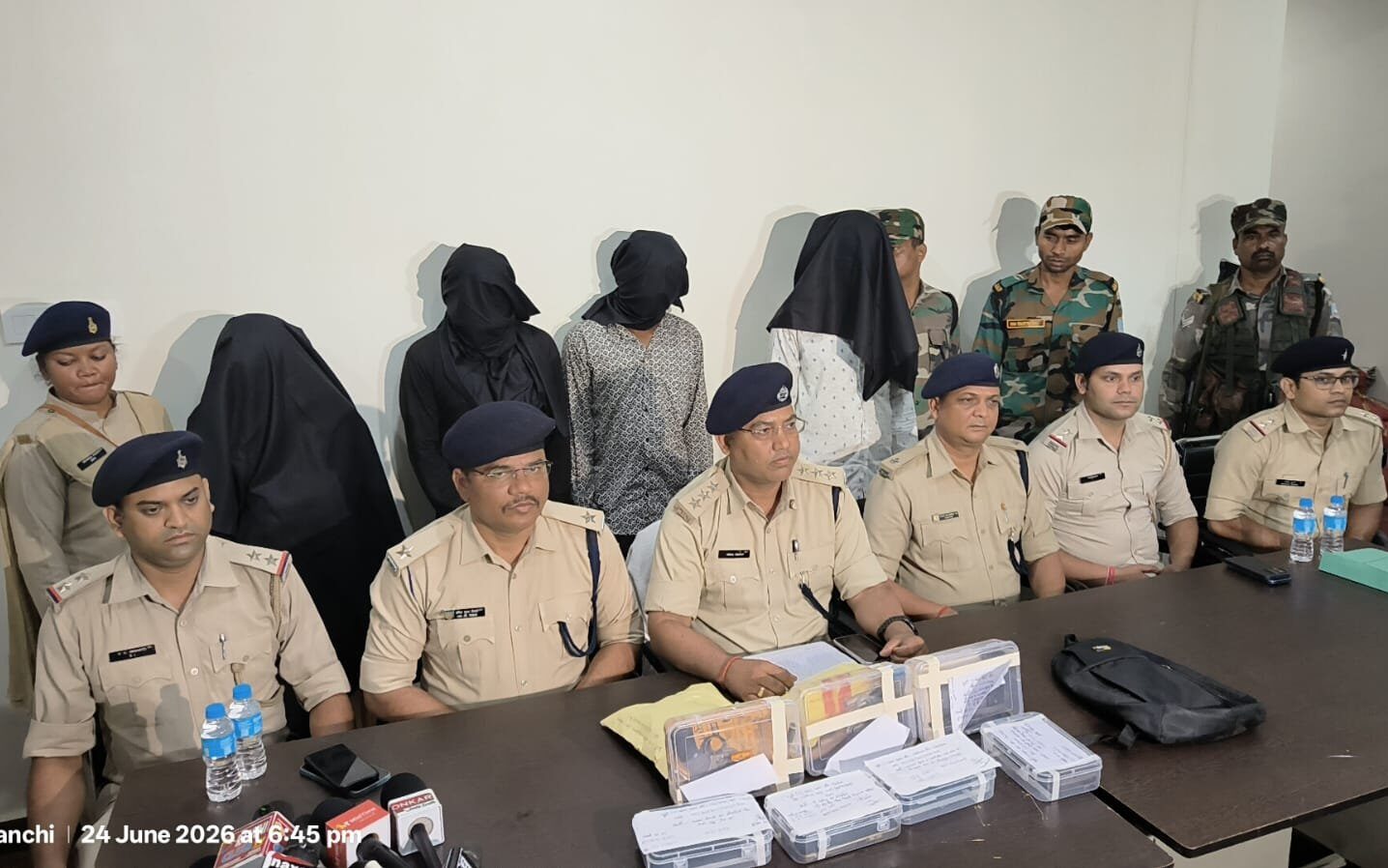 Ranchi: Rekha Devi murder case solved; objection to husband's illicit affair led to her death; four arrested, including a female neighbor.